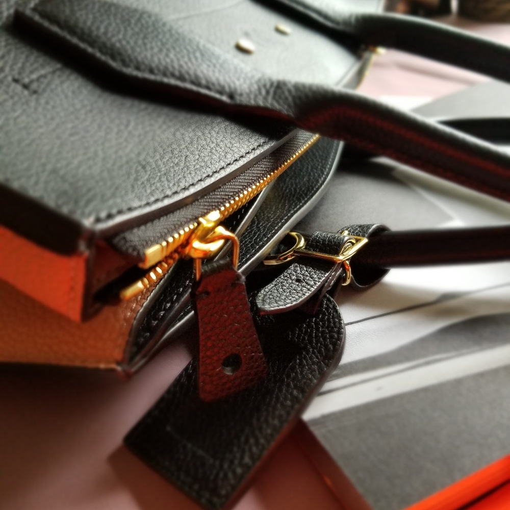LOUIS VUITTON City Streamer MM. Mag - Picture 8 of 16